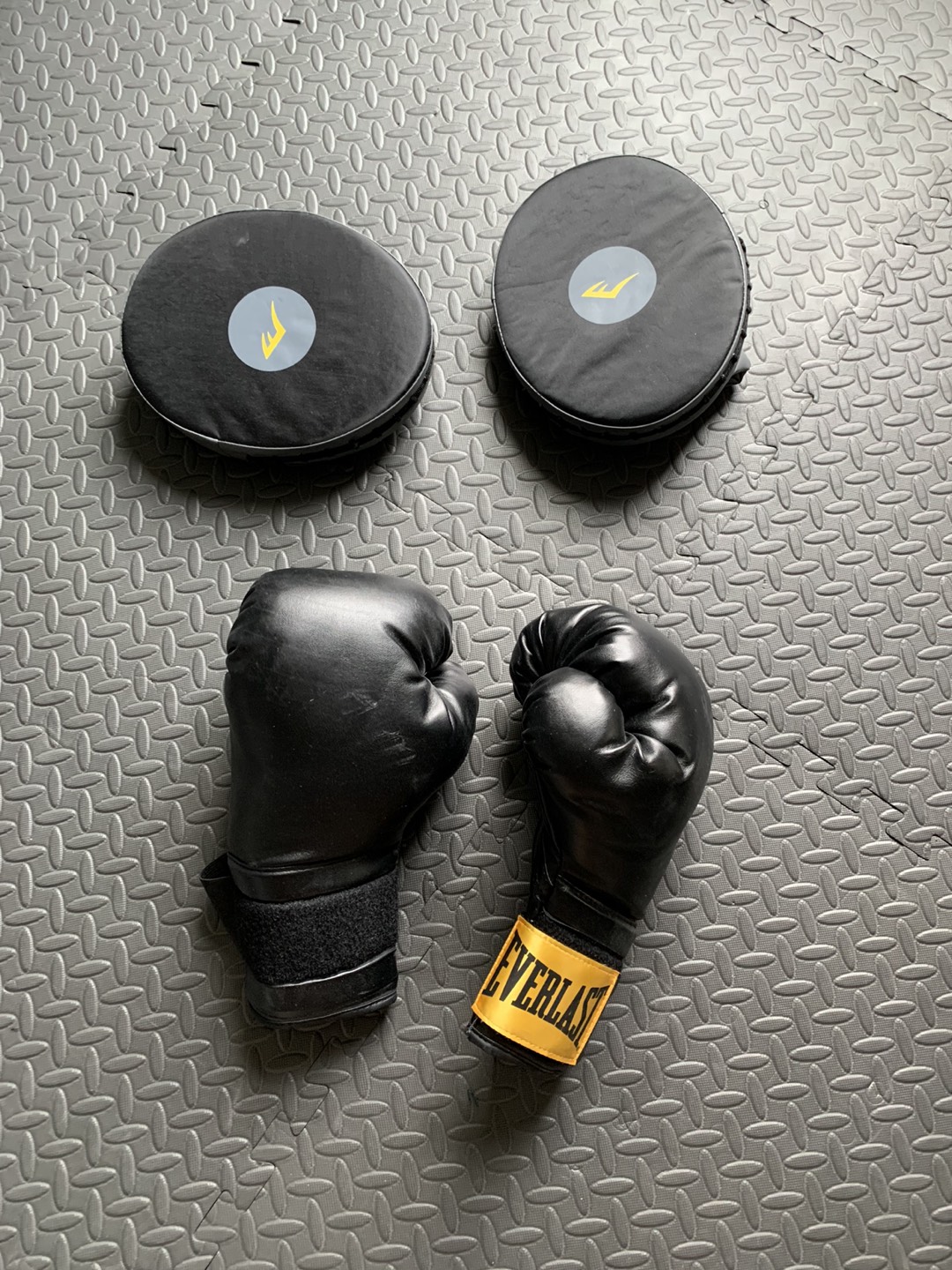 Everlast Partner Training Glove Set thumbnail