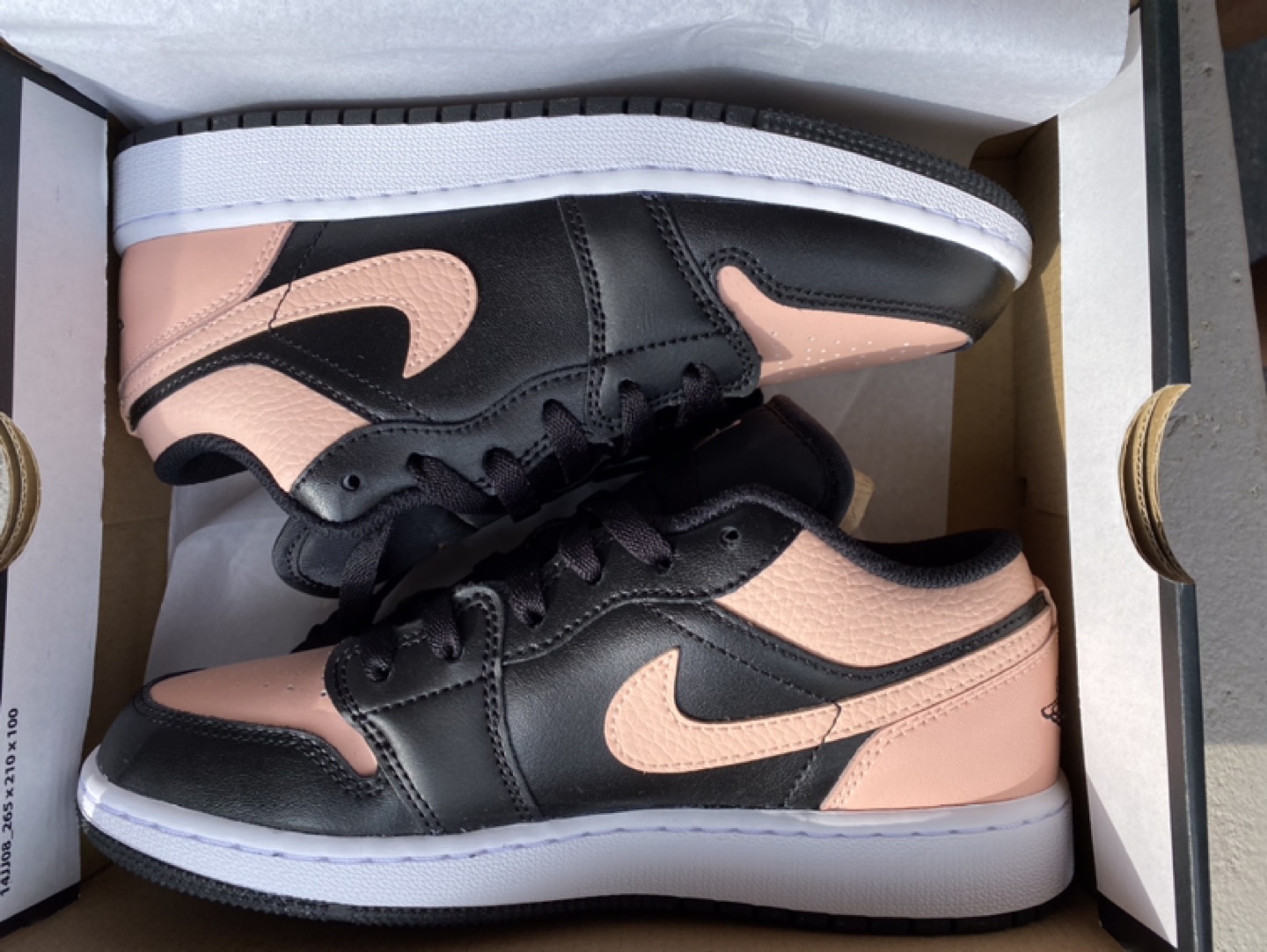 Jordan 1s  - photo 2