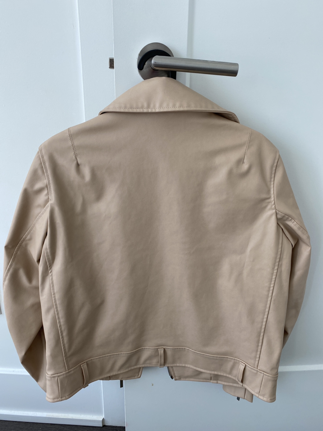 Jackets and Hoodies image indicator(8)