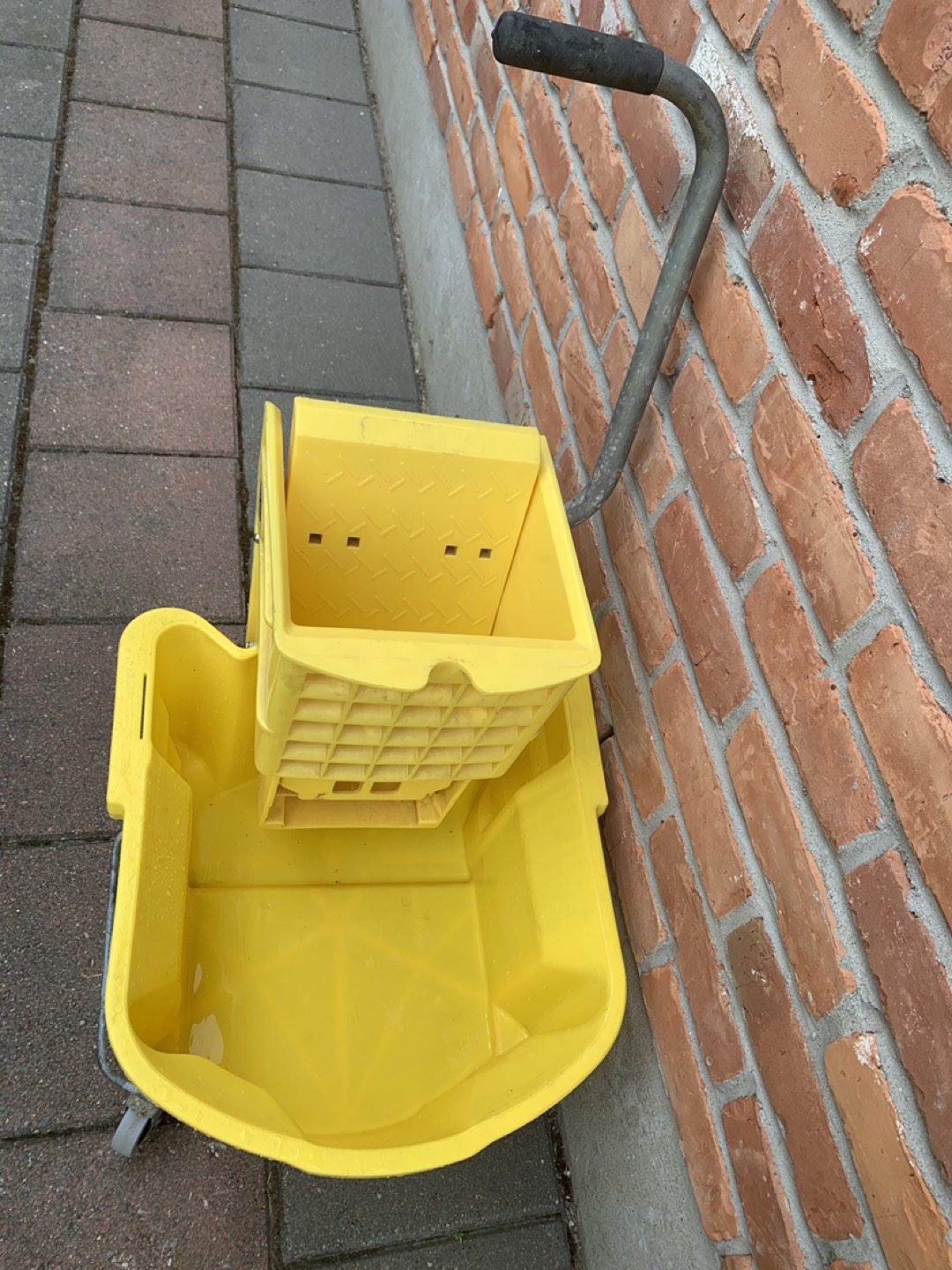 Mop Bucket with Wringer - photo 2