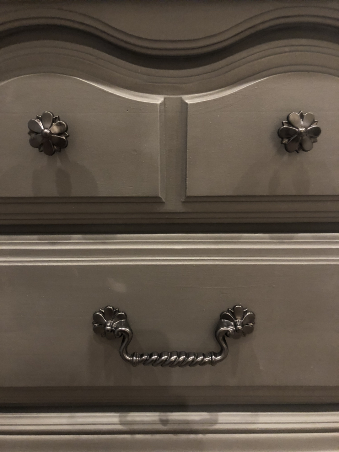 Solid Vintage side table/nightstand - photo 2