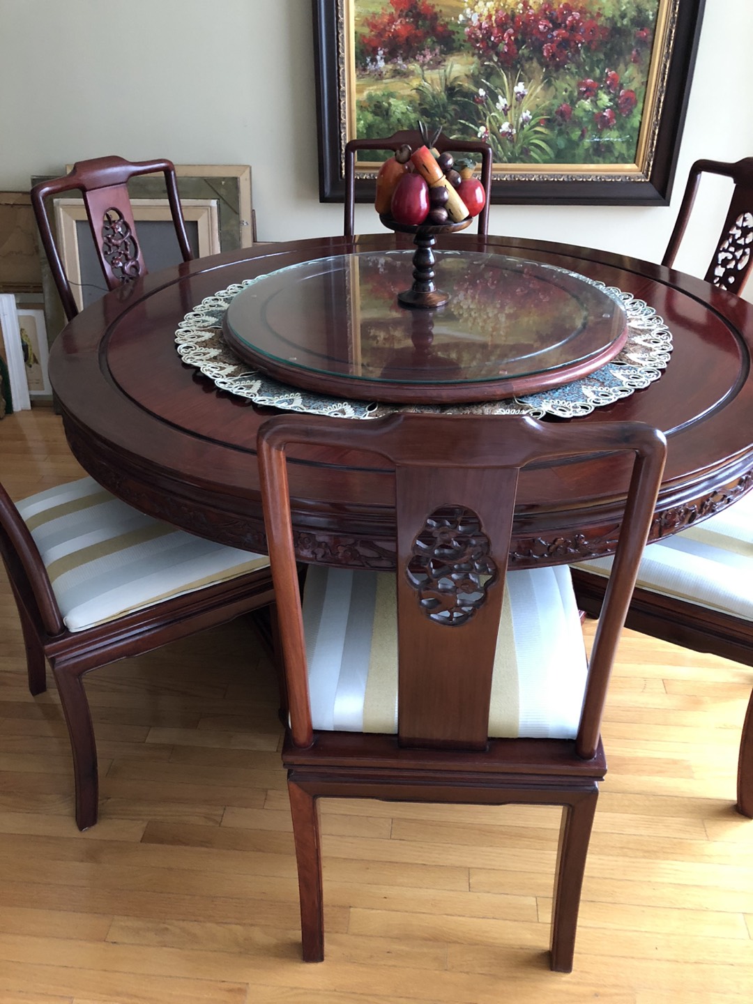 Dining room table  - photo 3