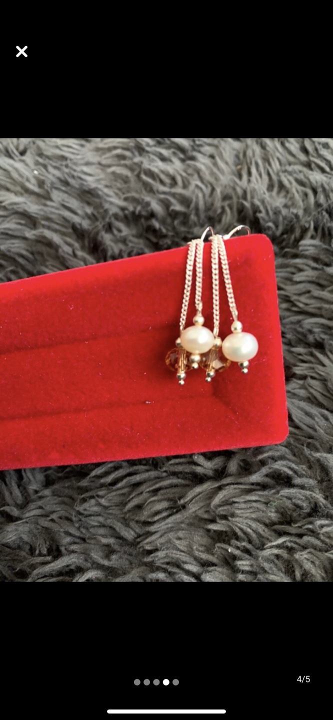Faux Pearl Necklace and Earrings - photo 4