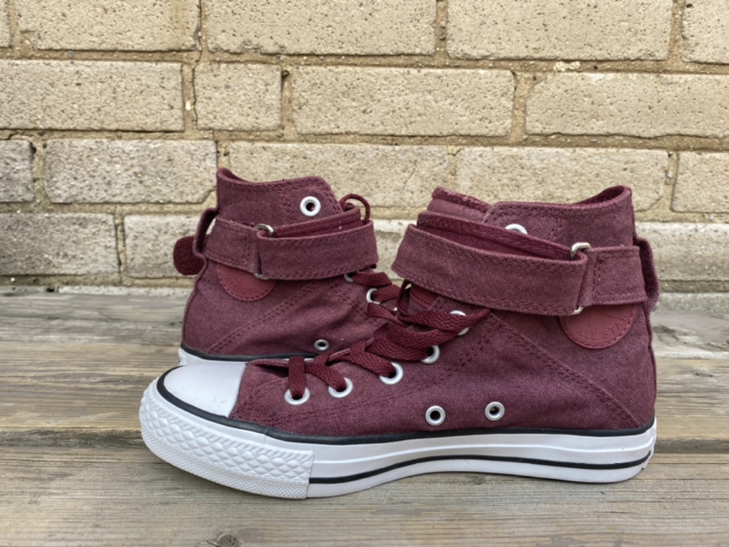 Wine Coloured Converse - Size 36 EUR/5.5 US image indicator(4)