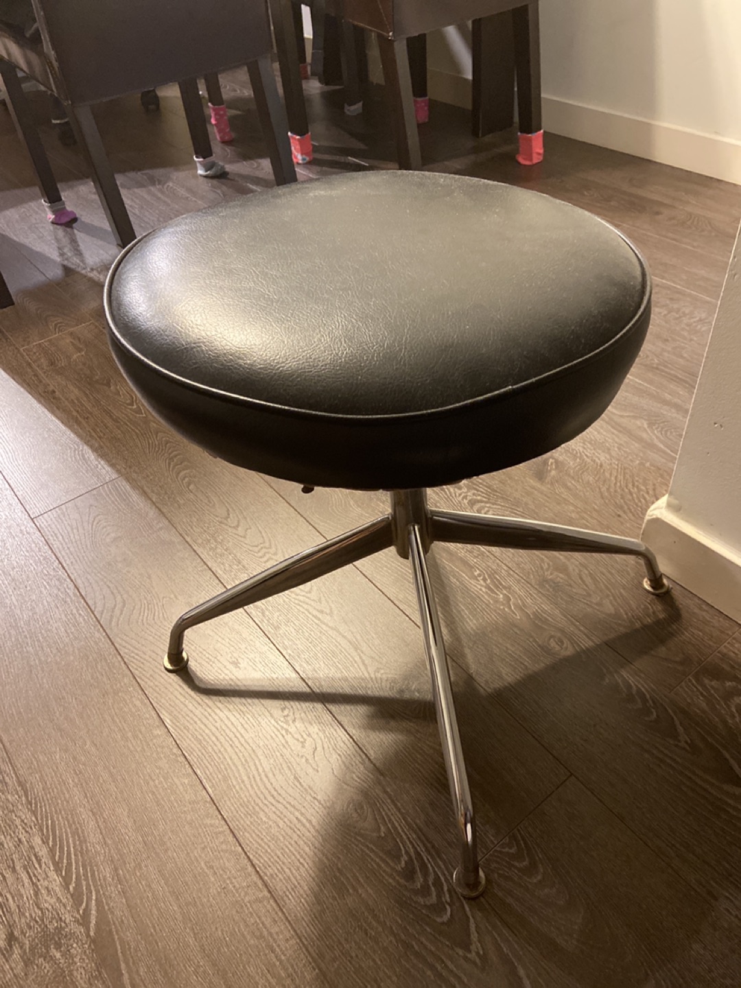 Drum chair thumbnail