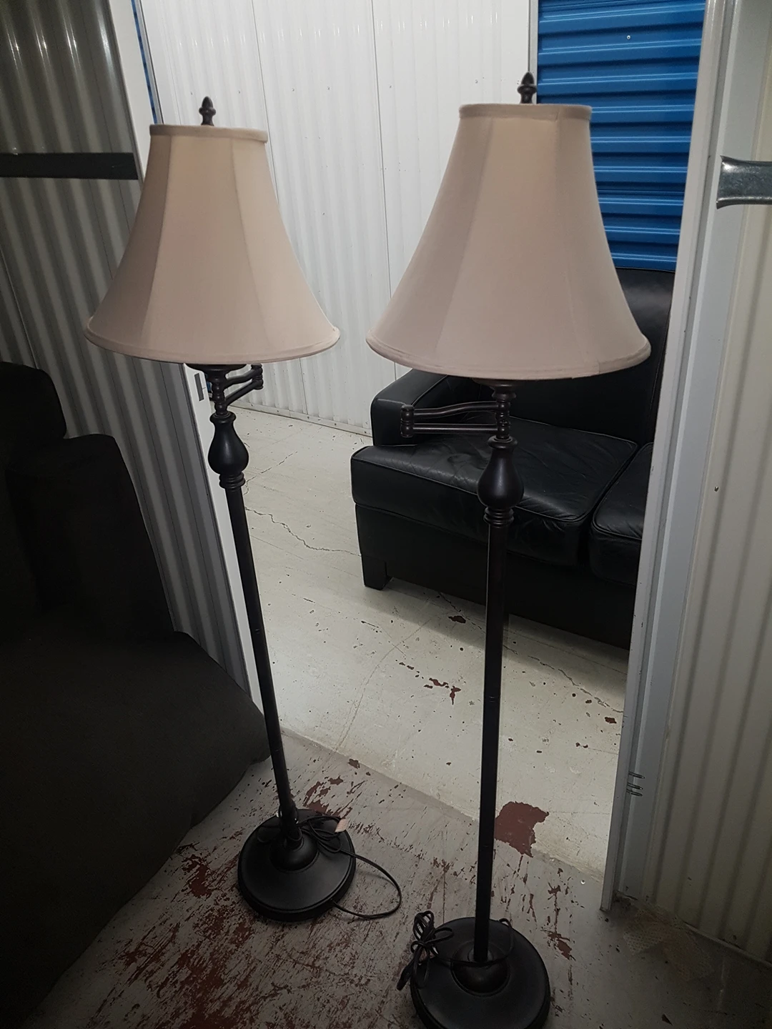 2 Floor Lamps with Shade - photo 2