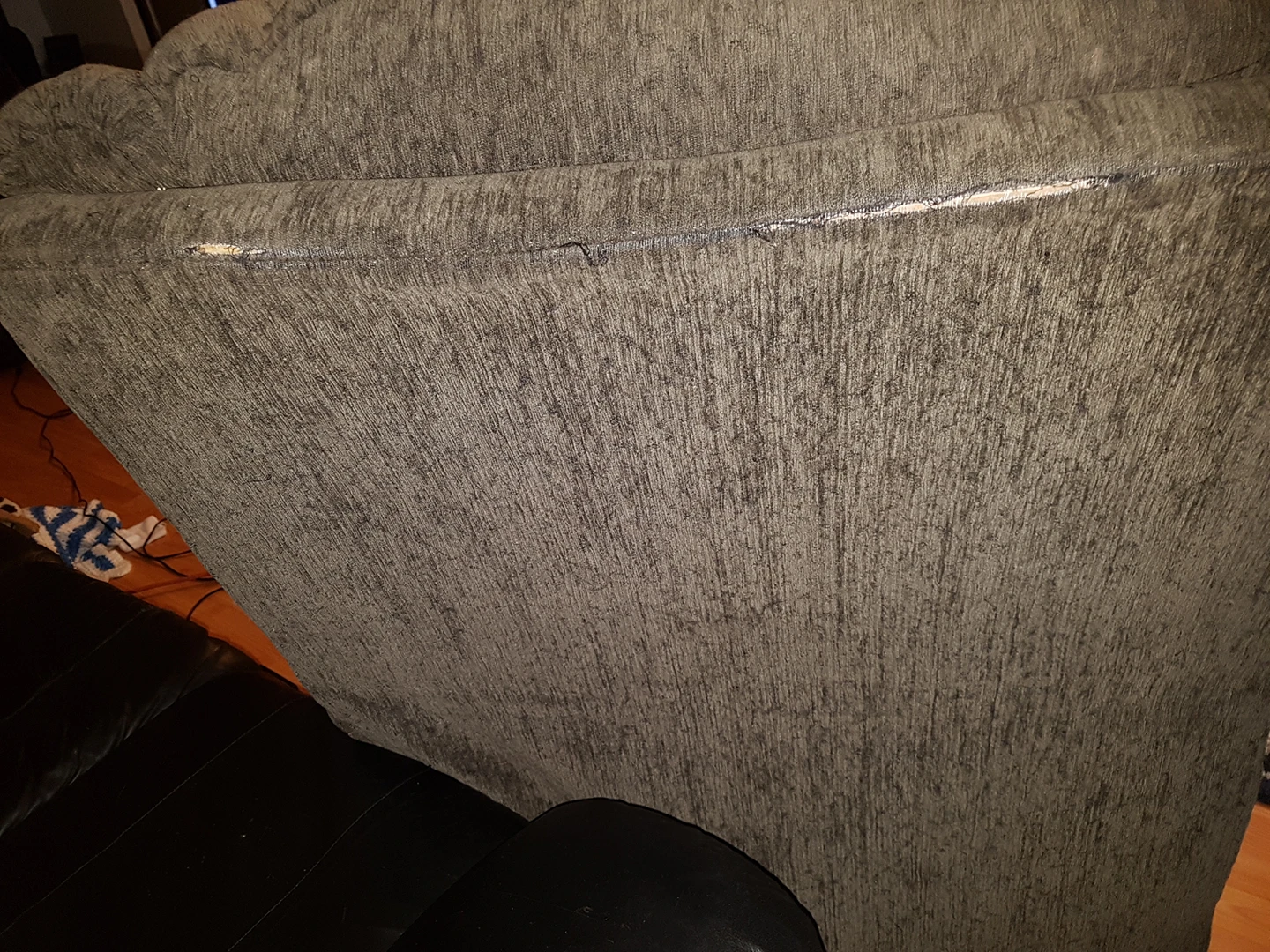 Very Comfortable Grey Power Recliner - photo 3