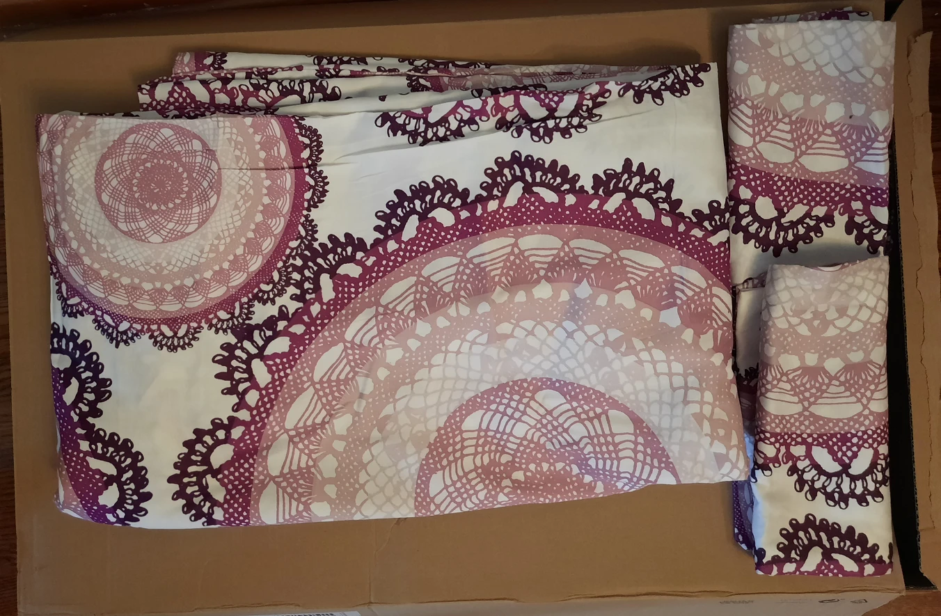 Queen Duvet Cover & Pillow Cases: NEW thumbnail