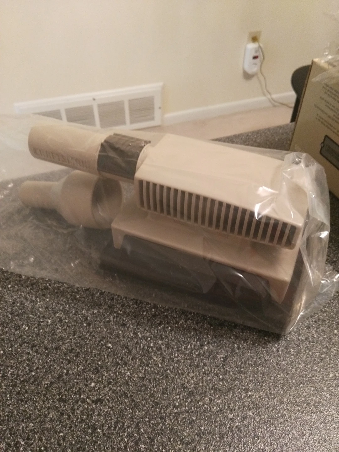 Craftsman wet/dry vac turbine pad sander, new thumbnail