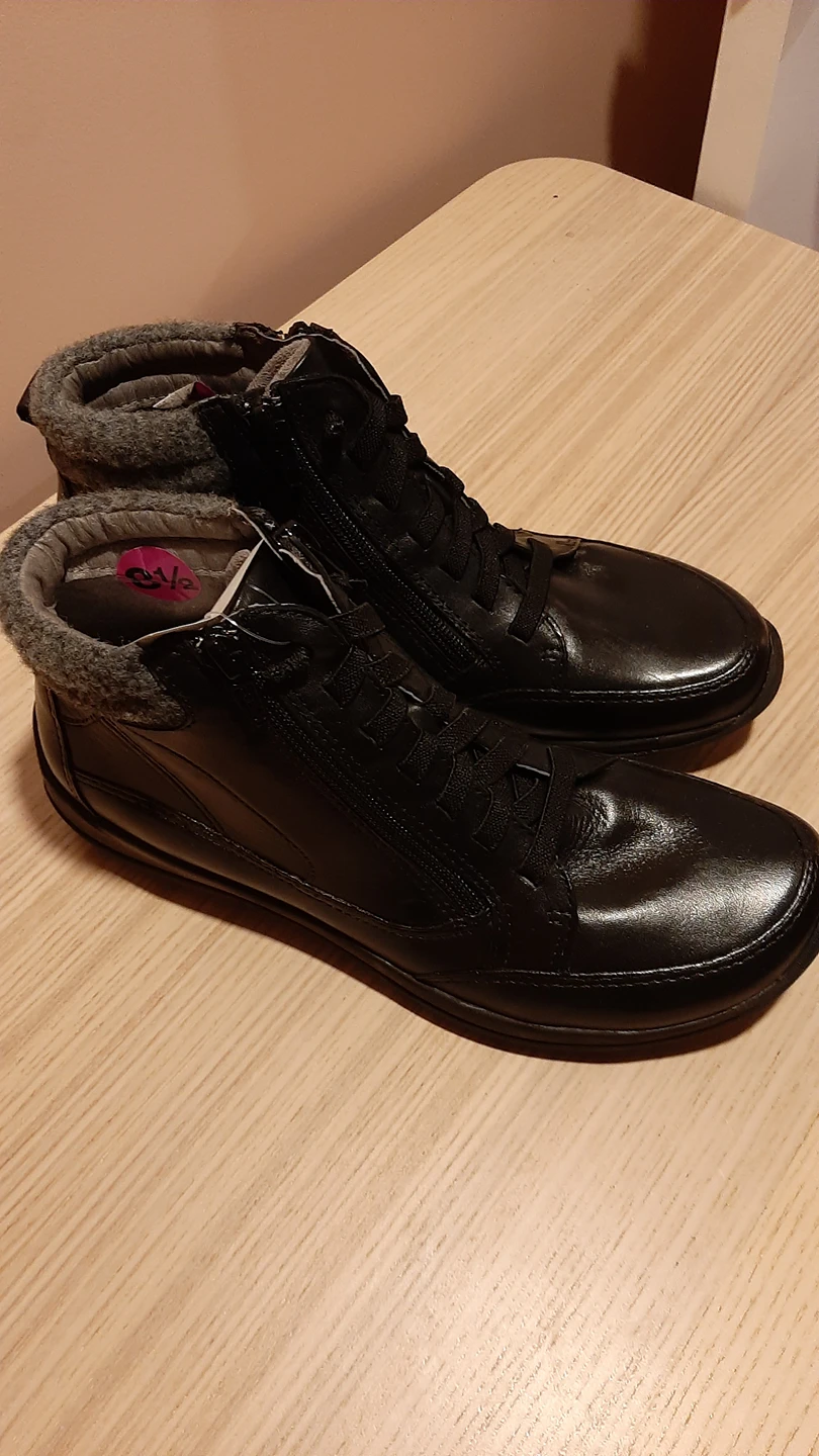 Earth Brand Quality black female Leather shoes( Boots) - photo 2
