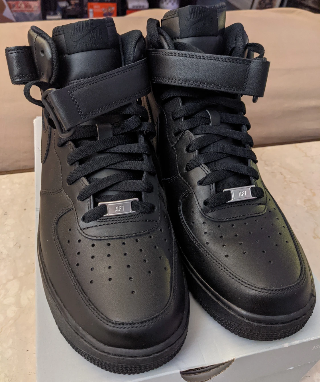 Nike Air Force 1 Mid '07 (Men's 11)(BNIB) image indicator(2)