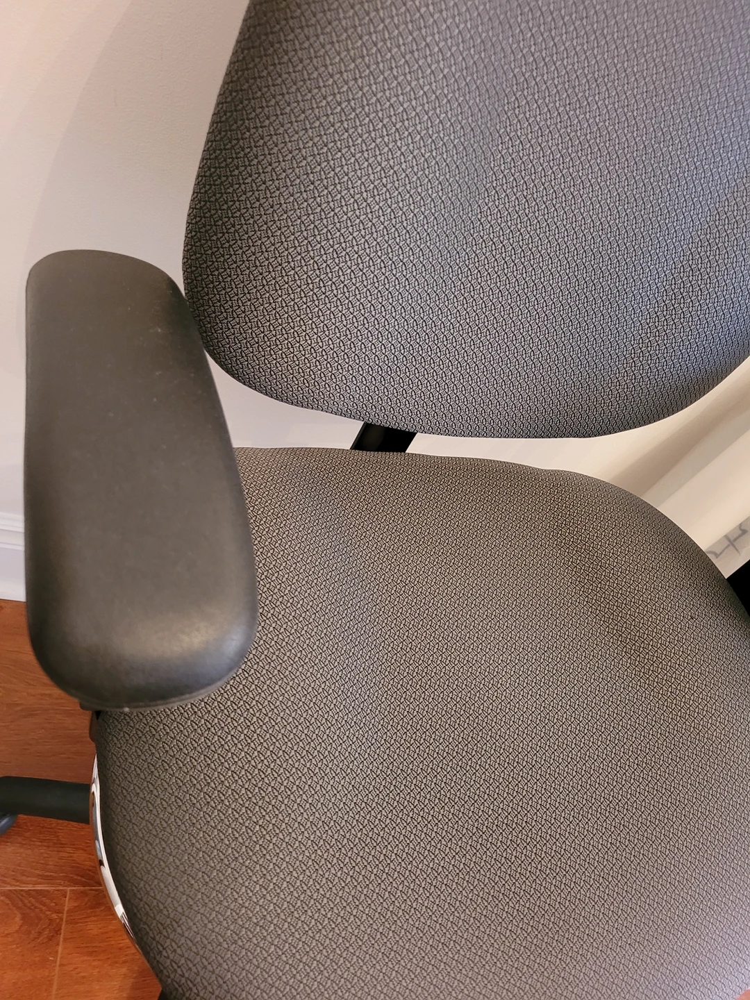 Drafting Chair | with Adjustable Seat Height and Foot Rest  image indicator(6)