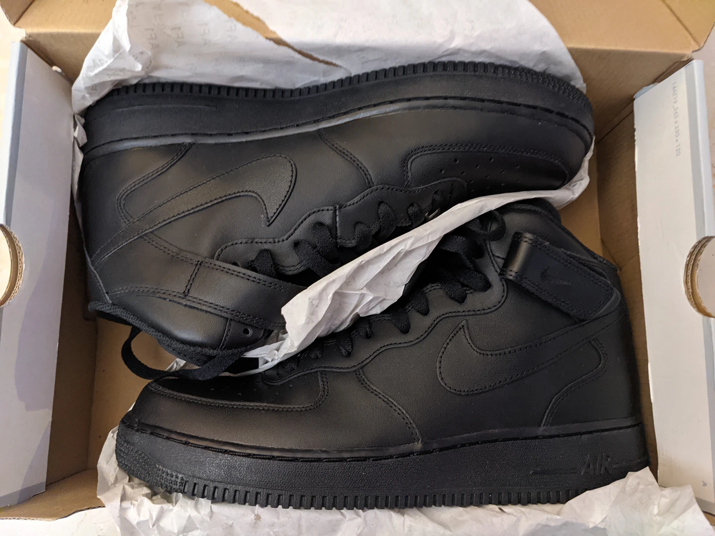 Nike Air Force 1 Mid '07 (Men's 11)(BNIB) image indicator(4)