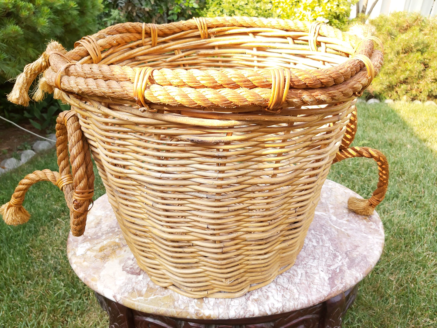Reduced $10 Woven wicker & rope basket thumbnail