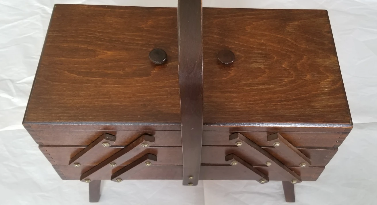 Vintage sewing storage. image indicator(6)