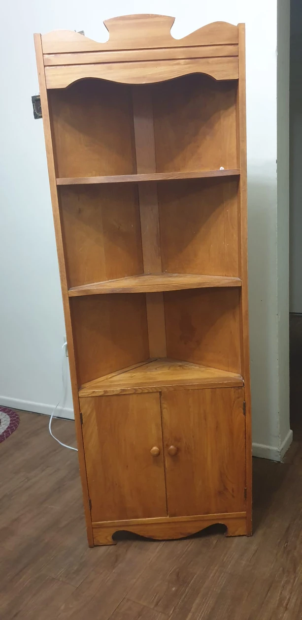 wooden corner on sale. - photo 2