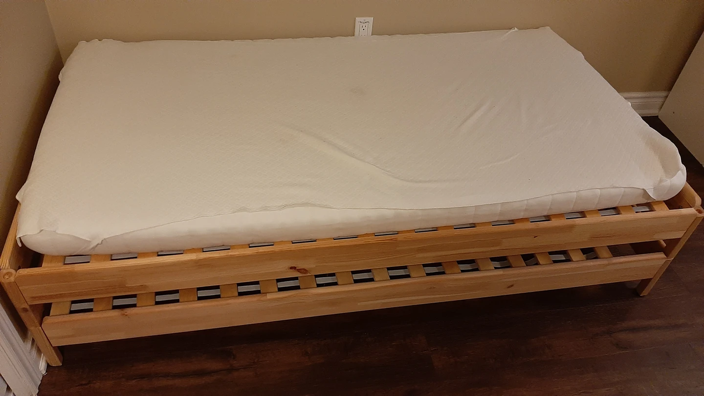 Good Wood quality IKEA stackable ( extendable) Uktåker bed - photo 2