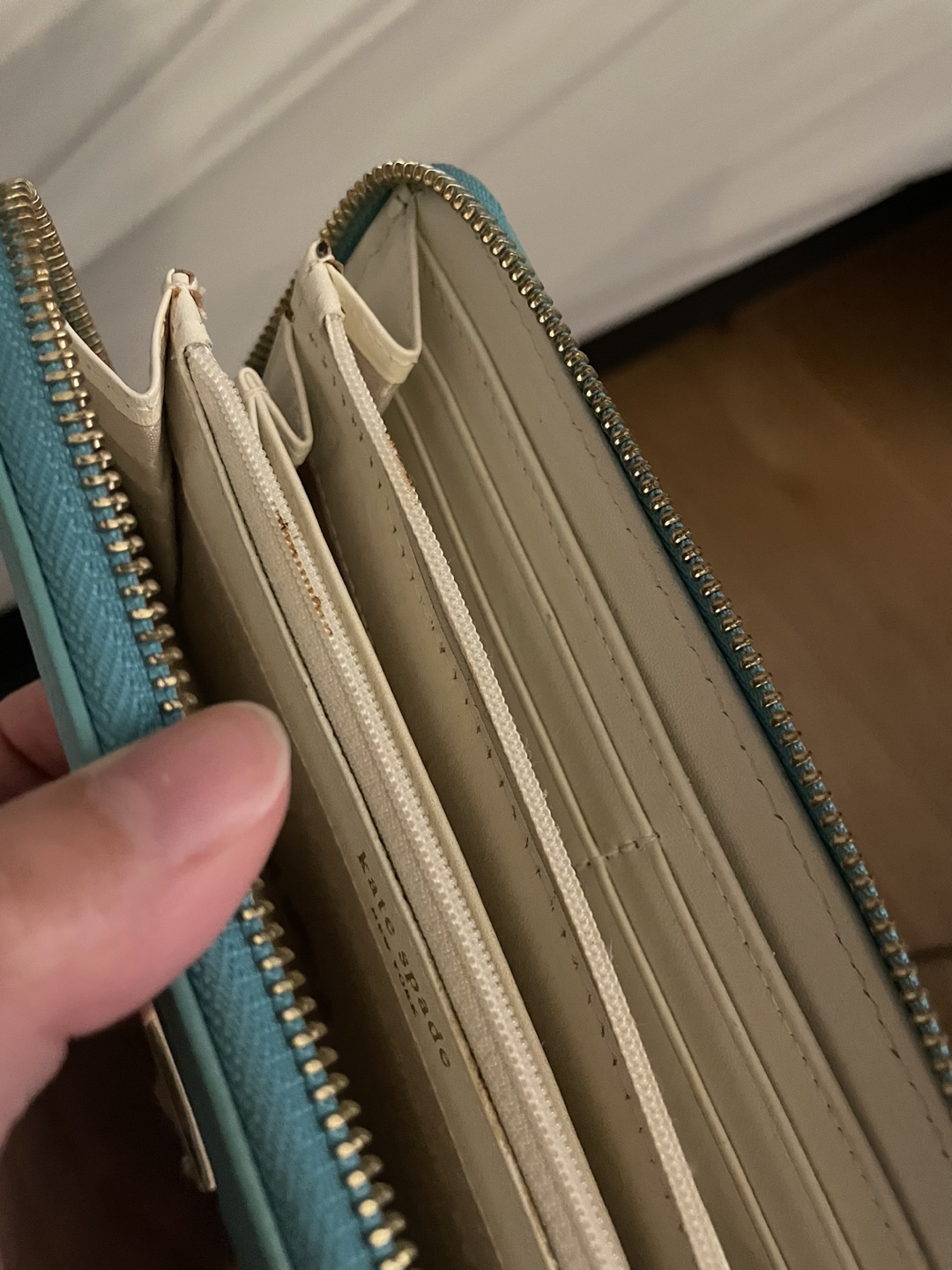 Katespade wallet $20 - photo 5