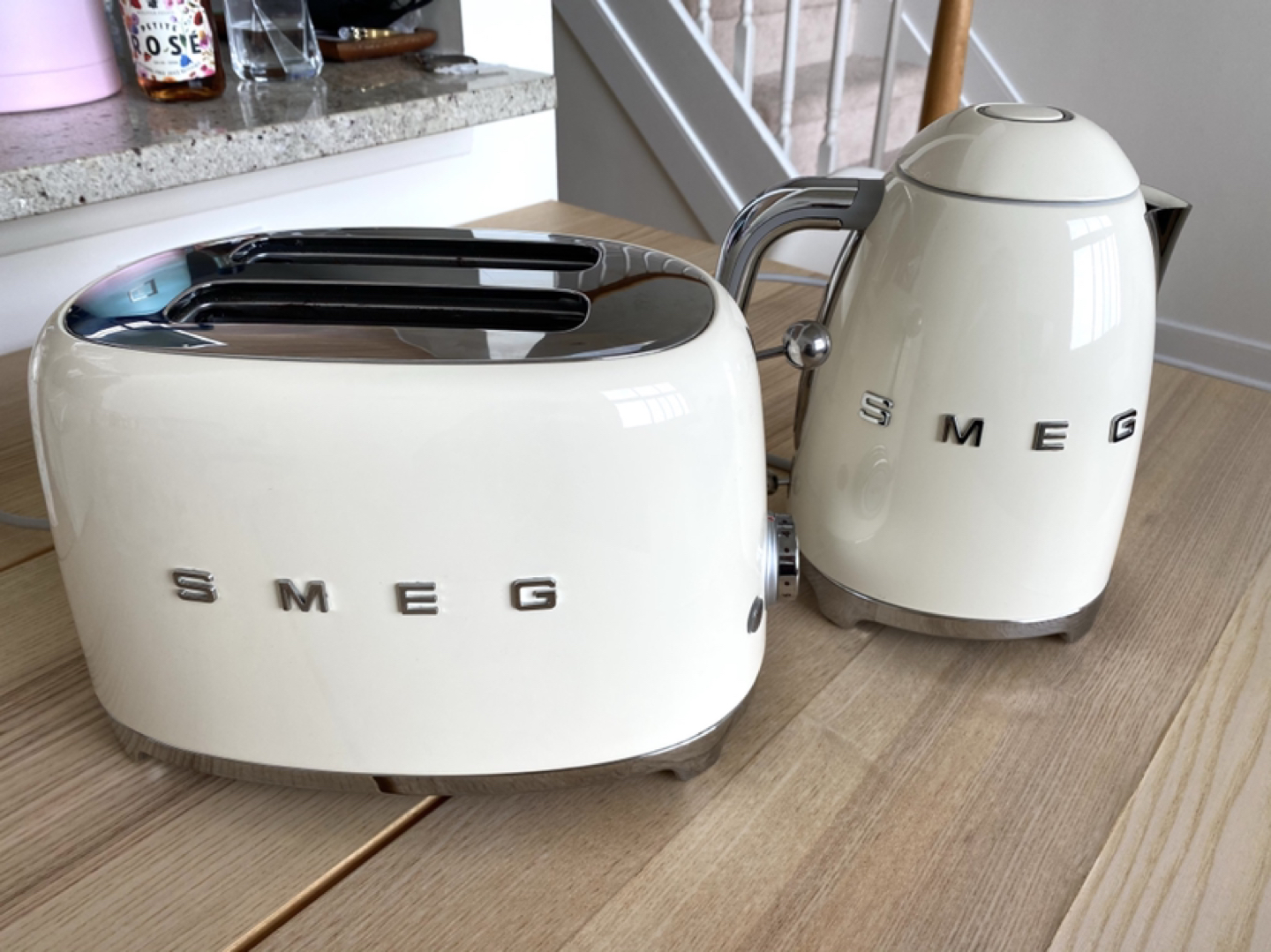 SMEG electric kettle and toaster