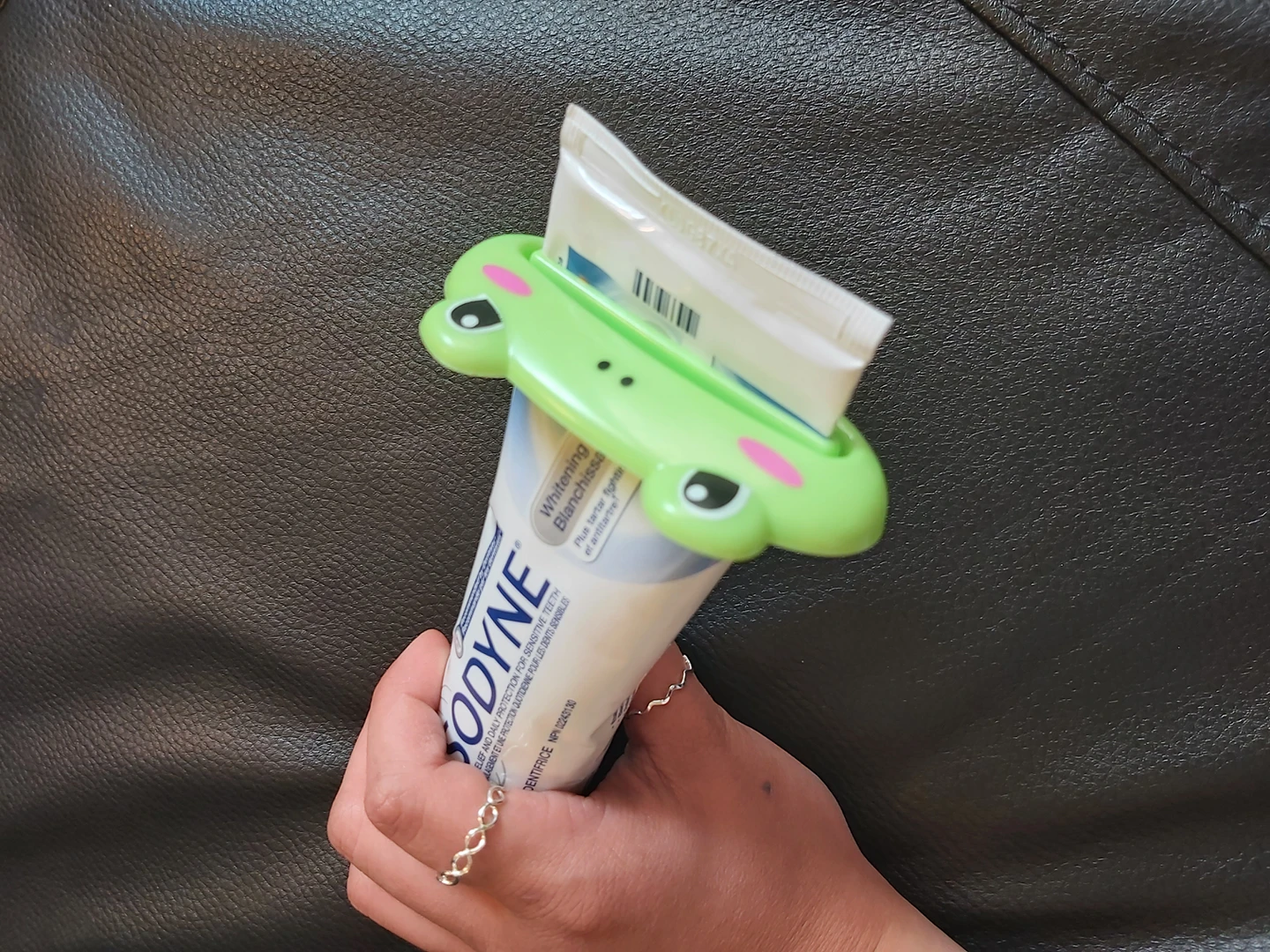 Toothpaste Tube Squeezer image indicator(3)