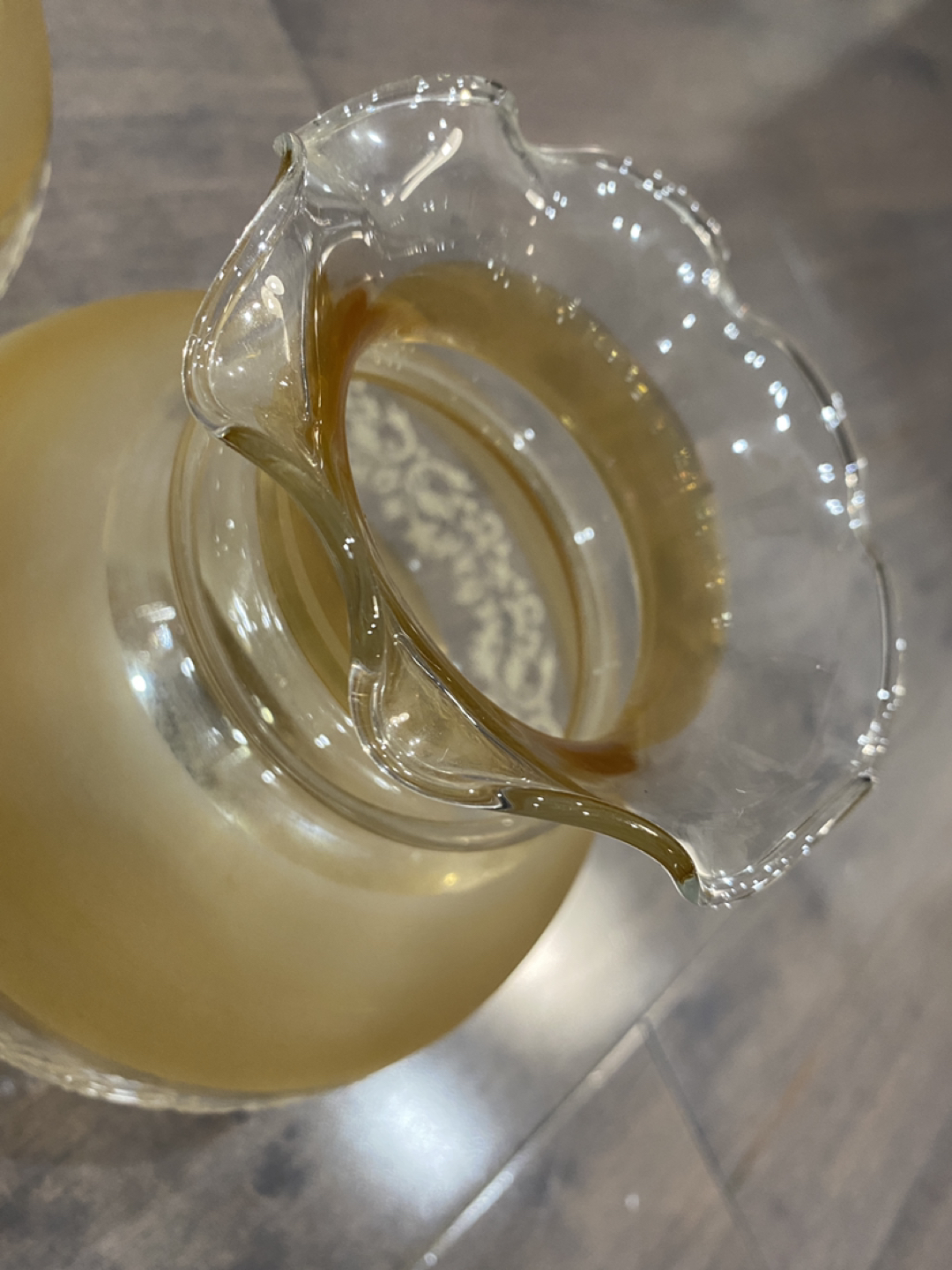 Vintage Glass Lampshade 2 pc Set image indicator(3)