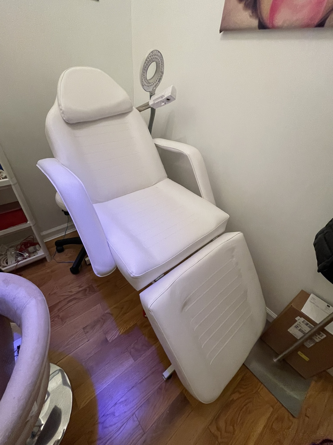 Masage bed  thumbnail