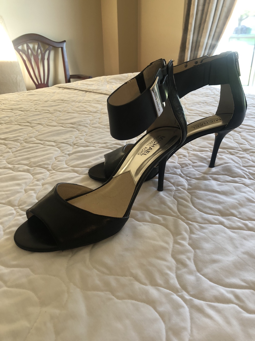 Dress shoes (Michael Kors) thumbnail