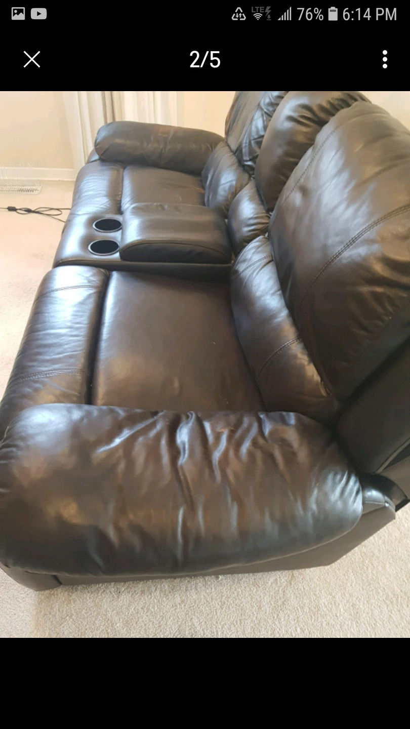 Cindy Crawford Leather recliner with console 2 cup holder - photo 3