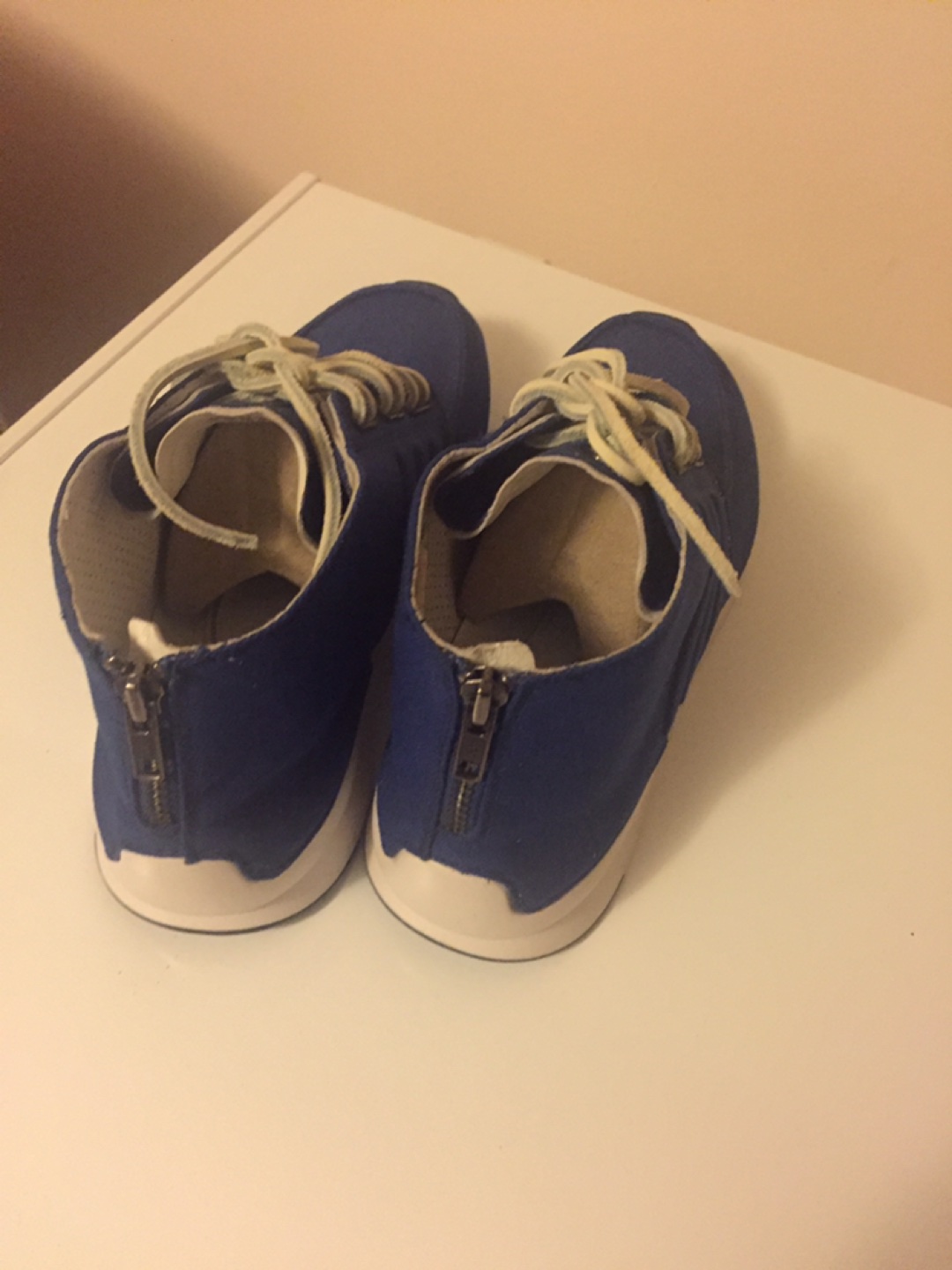Adidas Shoes - photo 2
