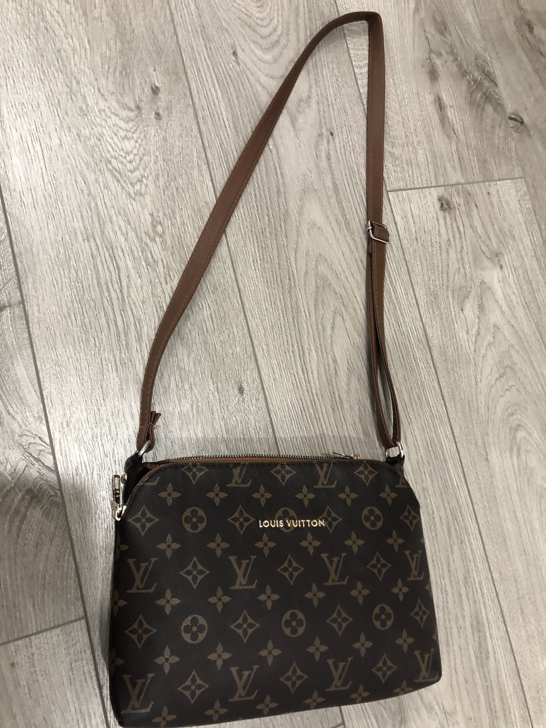 Cross bag thumbnail