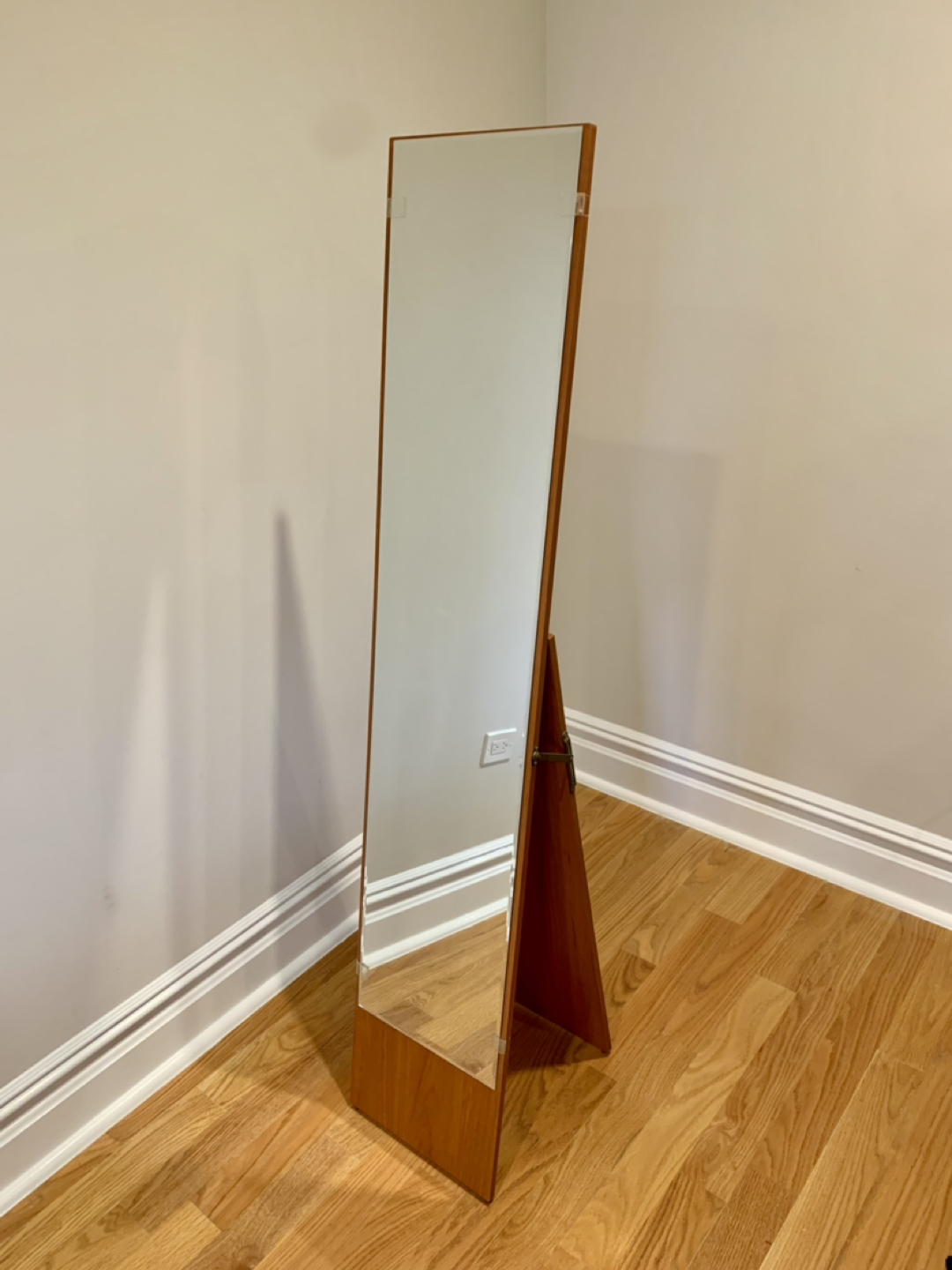 Standing, Full-body Mirror