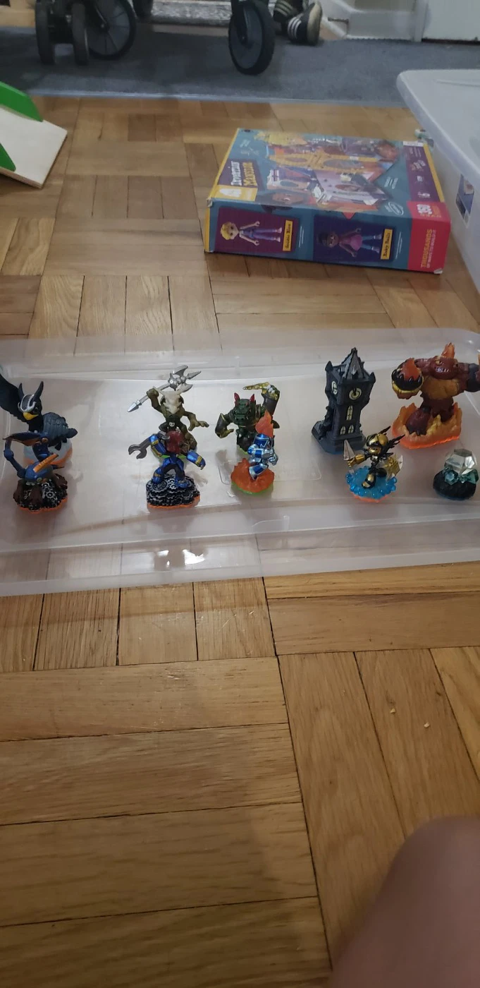 moving sale image indicator(10)