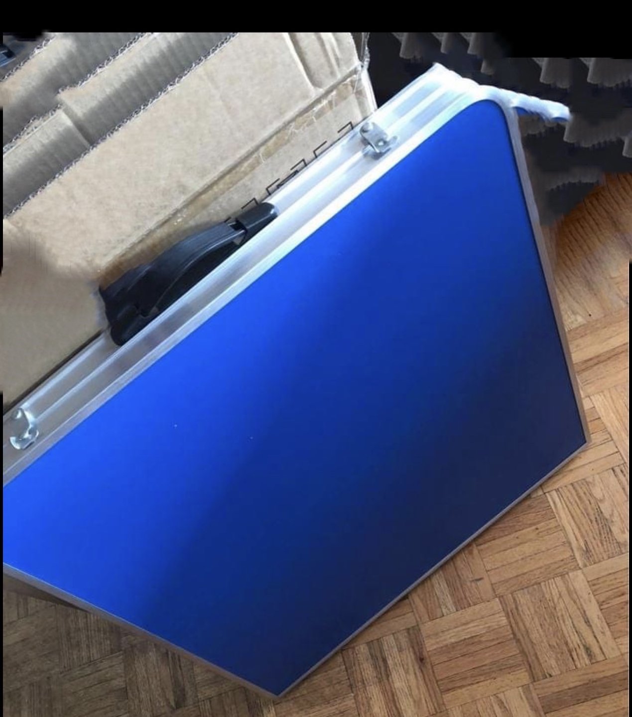 Aluminum Table & 4 Chairs NEW $50 PickUp:Eglinton-Mt.Pleasant - photo 3