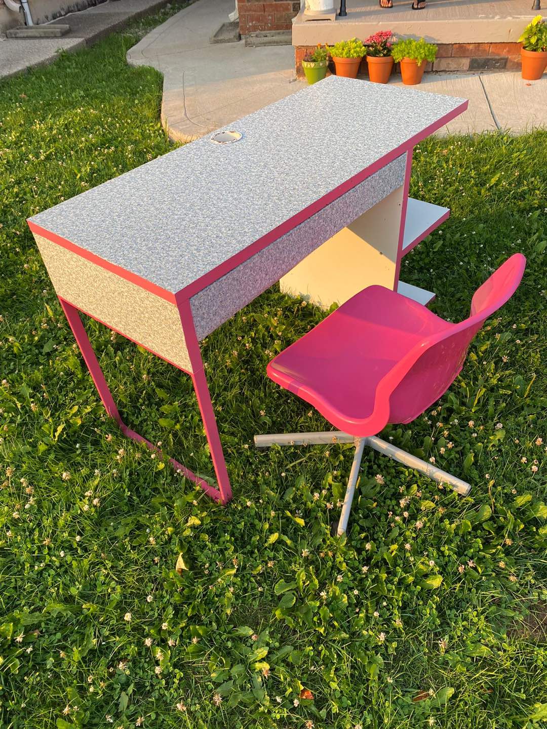 Study table with Chair - photo 5