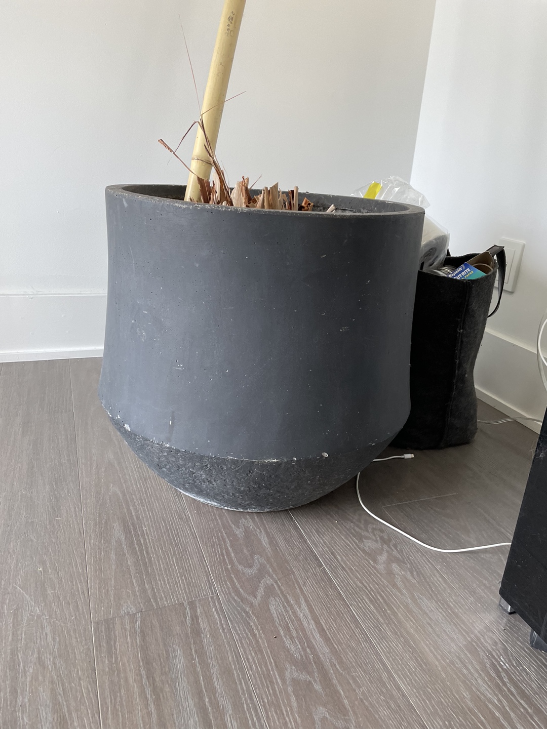 Stone pot  thumbnail