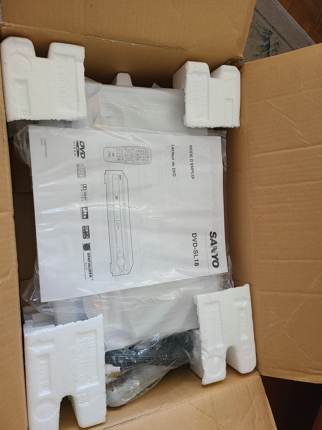 SANYO DVD SL18 - photo 3