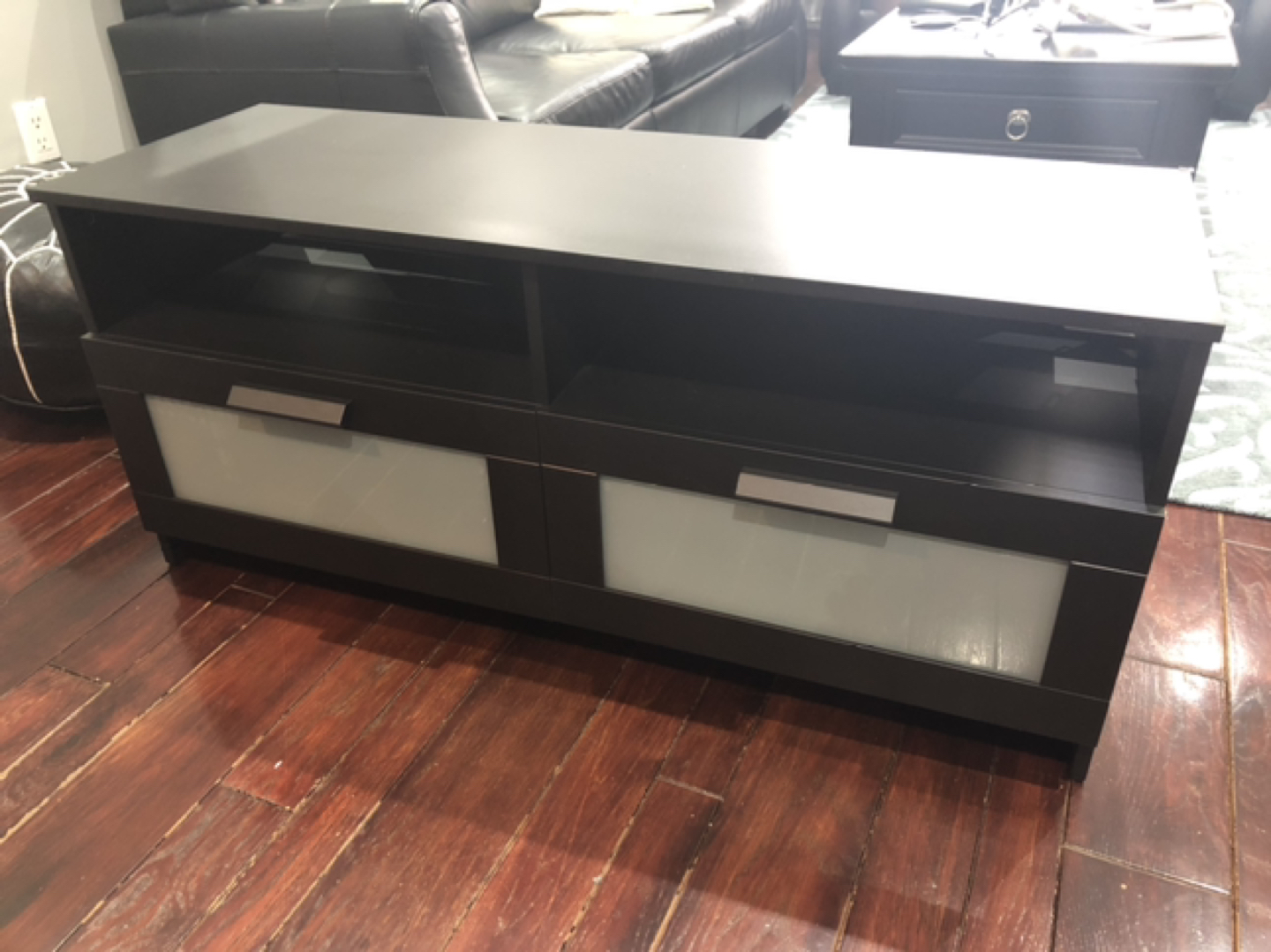 Tv stand