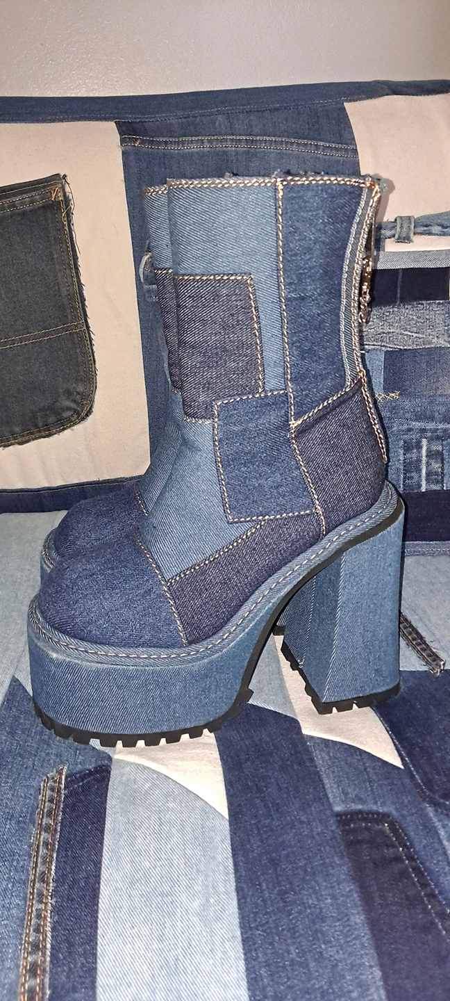 Dollskill Guess Who’s Back Platform Boots denim patch size 5. - photo 2
