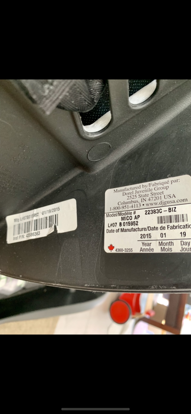 Maxi cosi infant car seat + base - photo 2