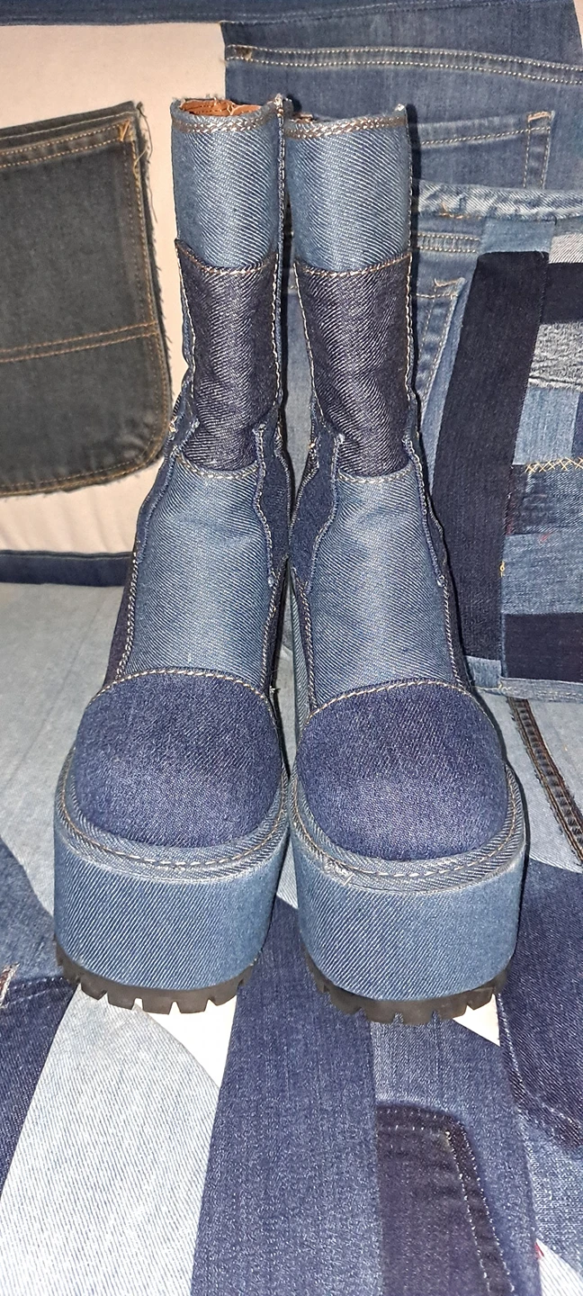 Dollskill Guess Who’s Back Platform Boots denim patch size 5. - photo 4