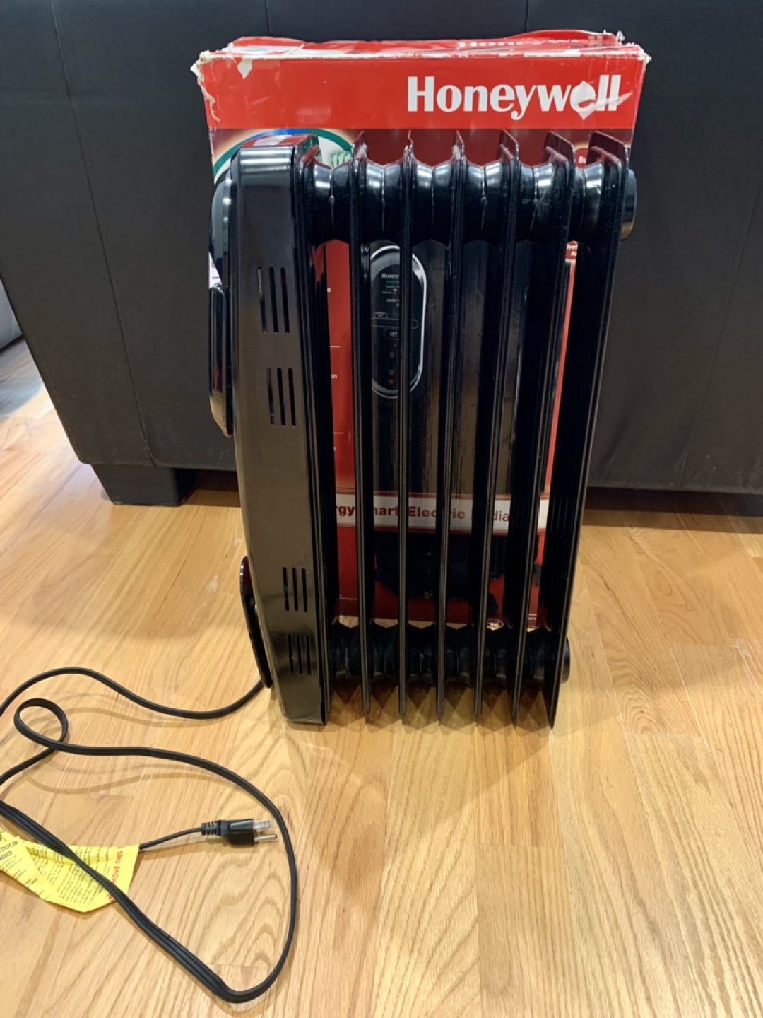 Honeywell Electric Radiator - photo 3