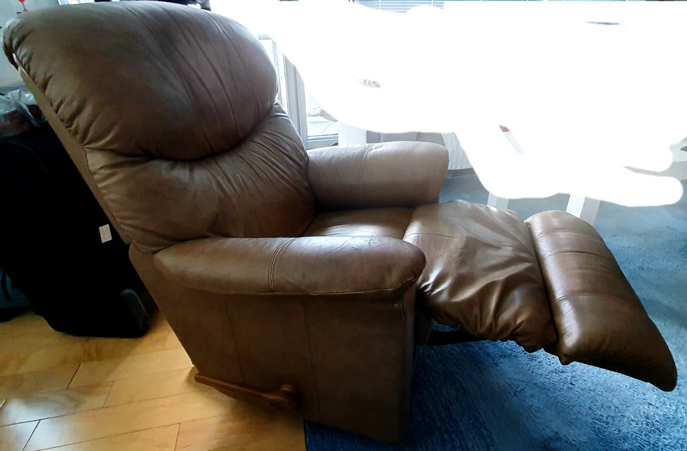Brown Leather Recliner - photo 2
