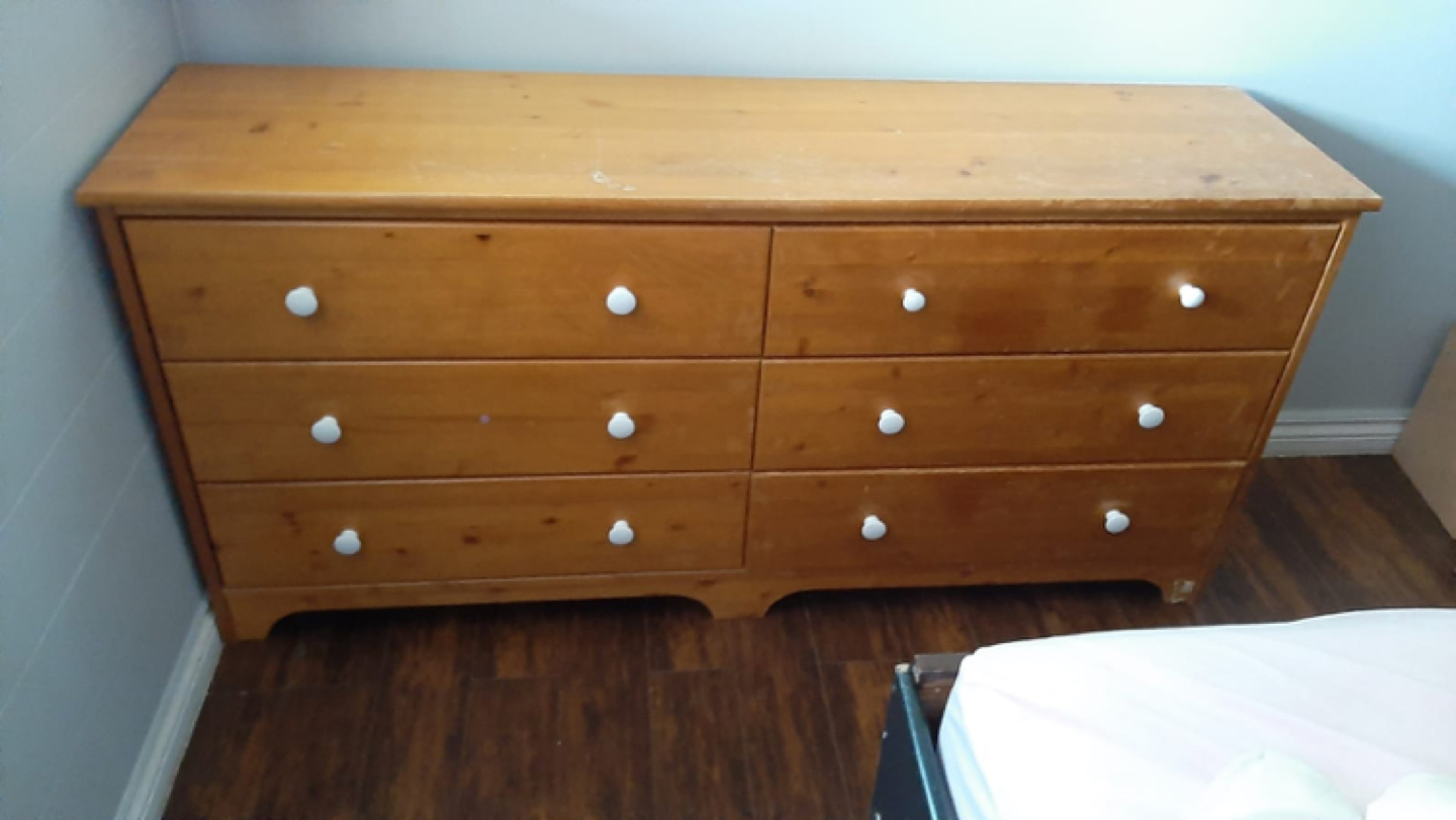 MOVING SALE! Beautiful solid wood dresser 