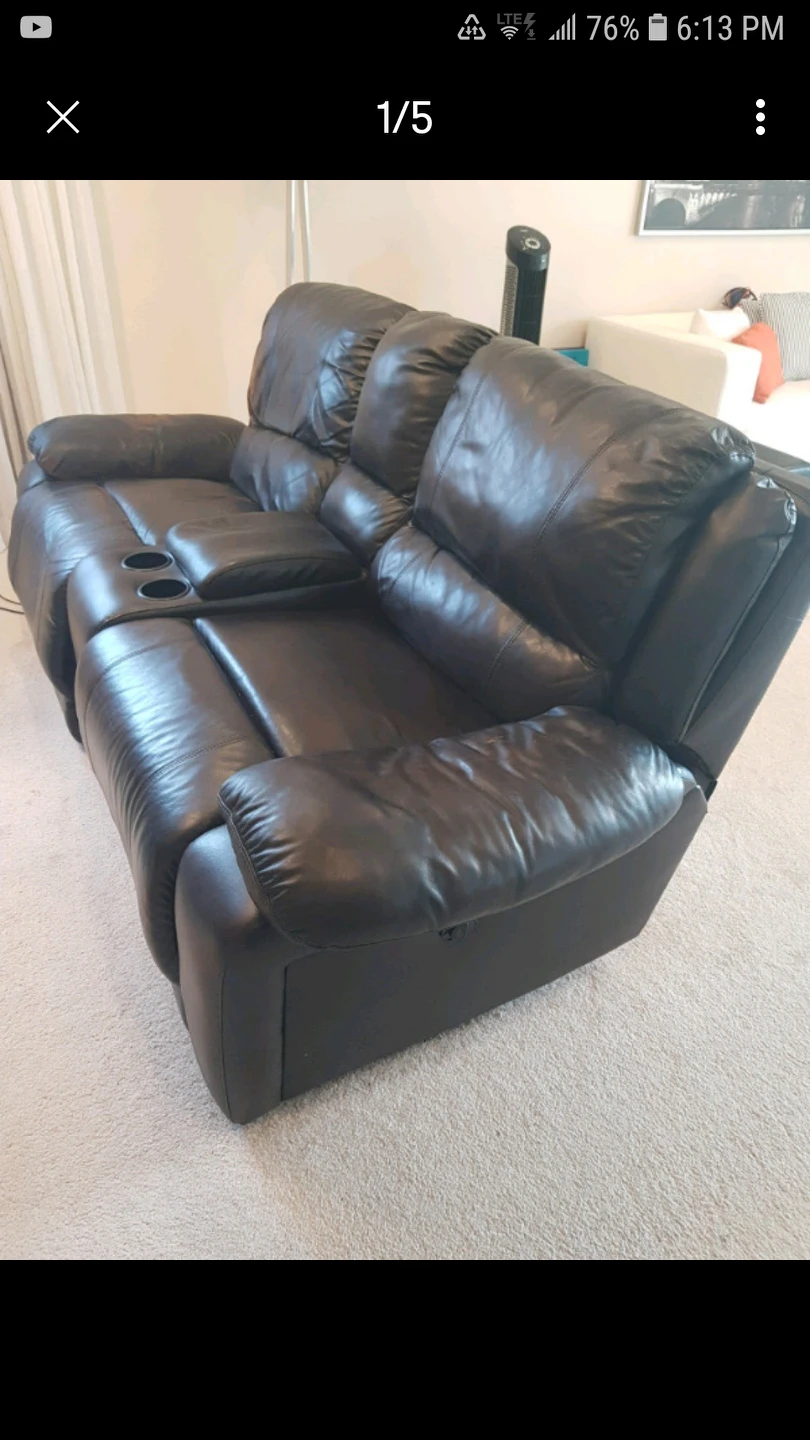 Cindy Crawford Leather recliner with console 2 cup holder - photo 4