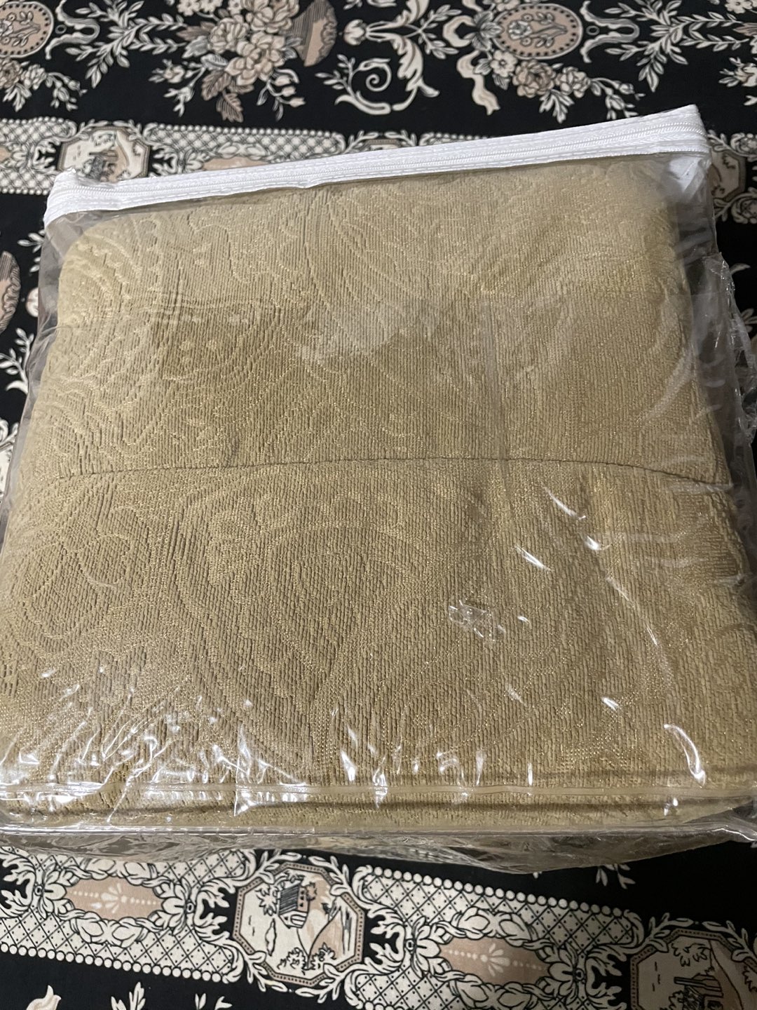 Surefit Slipcover Loveseat Cover  - photo 2