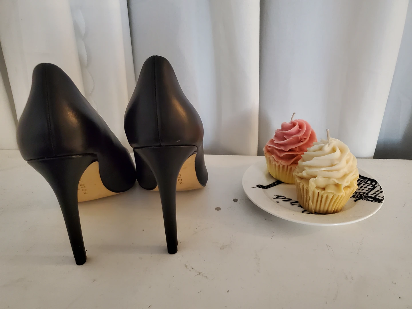 black heels thumbnail