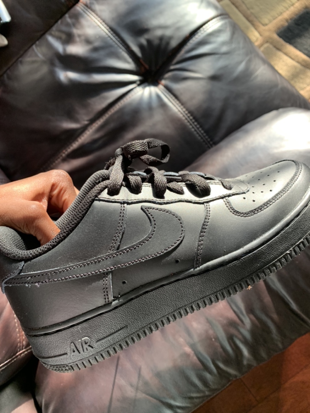 NIKE AIR FORCE 1’s SIZE 6