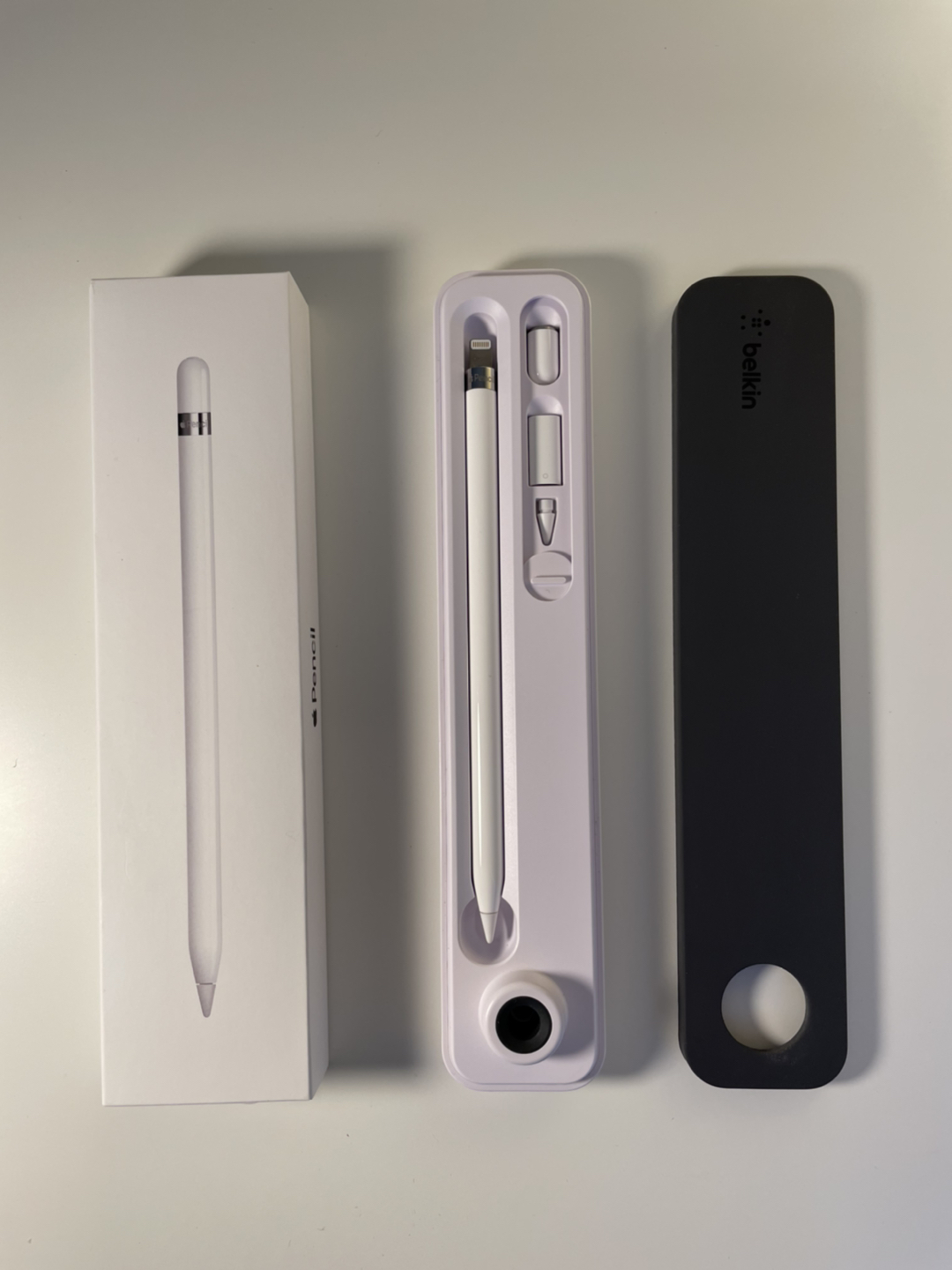 Apple Pencil 1st Gen w/ Belkin case thumbnail