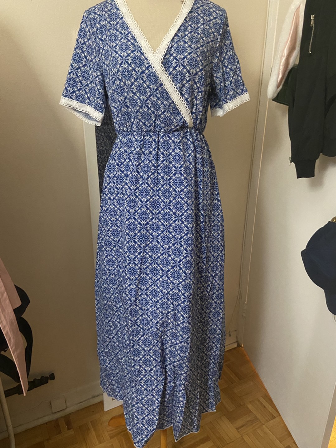Blue short sleeve dress thumbnail