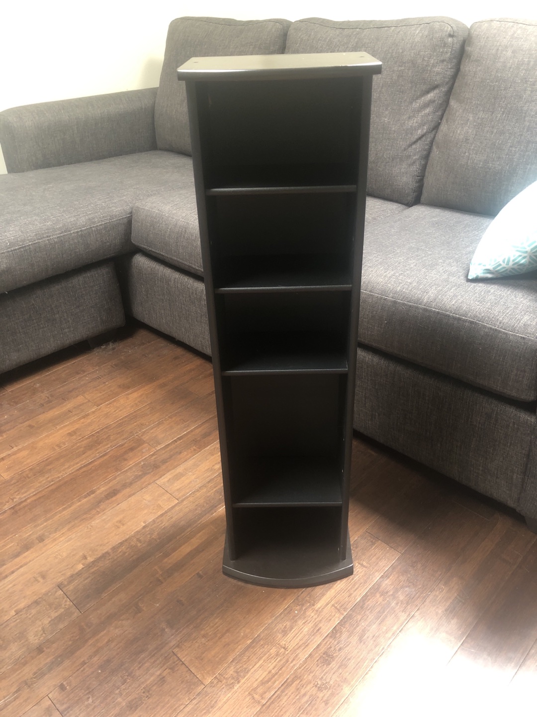 Tall adjustable shelves